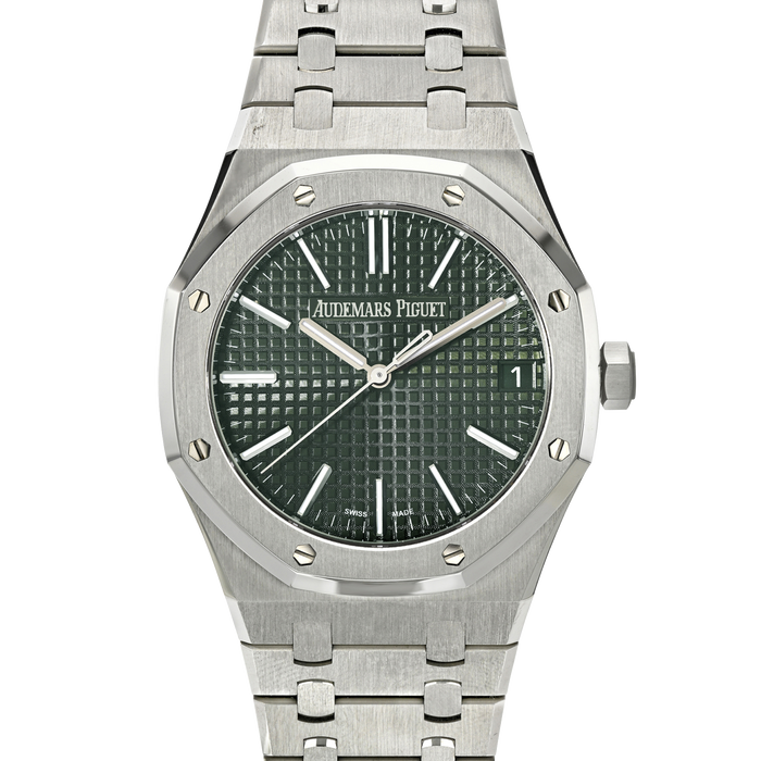 Audemars Piguet Royal Oak Selfwinding 15510ST.OO.1320ST.09 in steel with a khaki green Grande Tapisserie dial